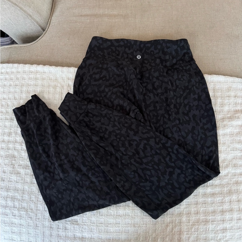 Lululemon align joggers - Picture 2 of 4